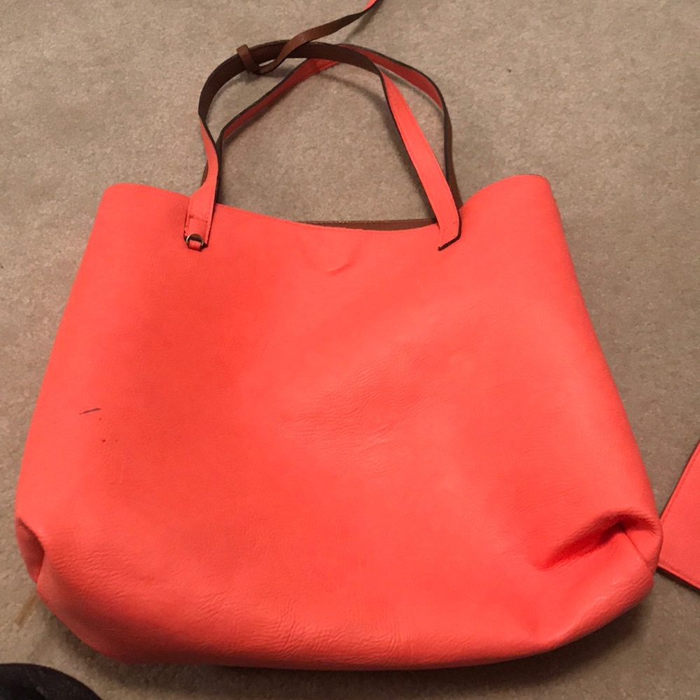 Reversible tote - Picture 3 of 3